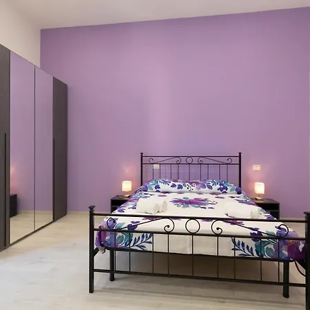 Guest house My Brilliant With Jacuzzi 2 Steps From St Toledo