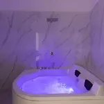 My Brilliant With Jacuzzi 2 Steps From St Toledo Affittacamere Napoli