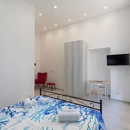 My Brilliant With Jacuzzi 2 Steps From St Toledo Naples
