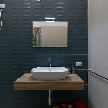 My Brilliant With Jacuzzi 2 Steps From St Toledo Guest house *